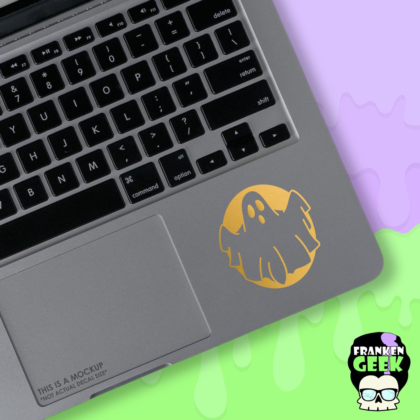 Basic Sheet Ghost in Circle Mini Vinyl Decal